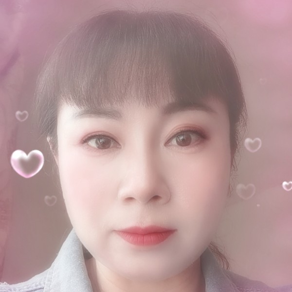 萝莉还温婉的照片