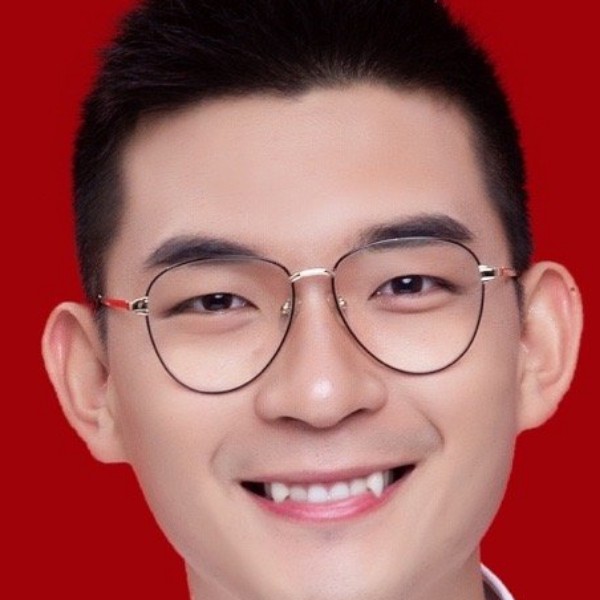 从容扯哈密瓜的照片