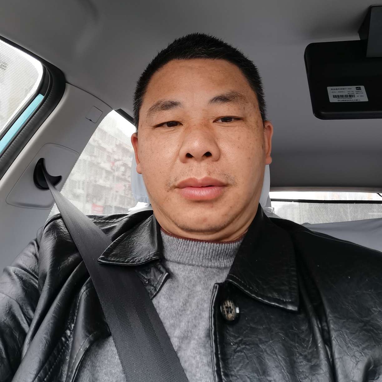 心灵美深拥大叔的照片