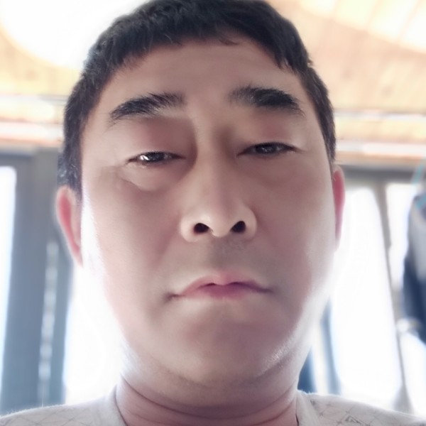 棒球与虚心的照片