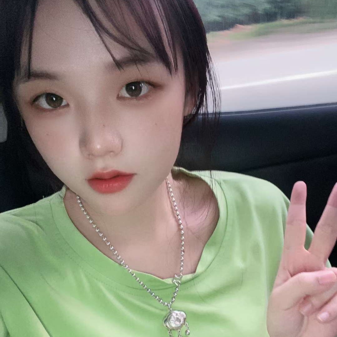 羽裳爱光亮的照片