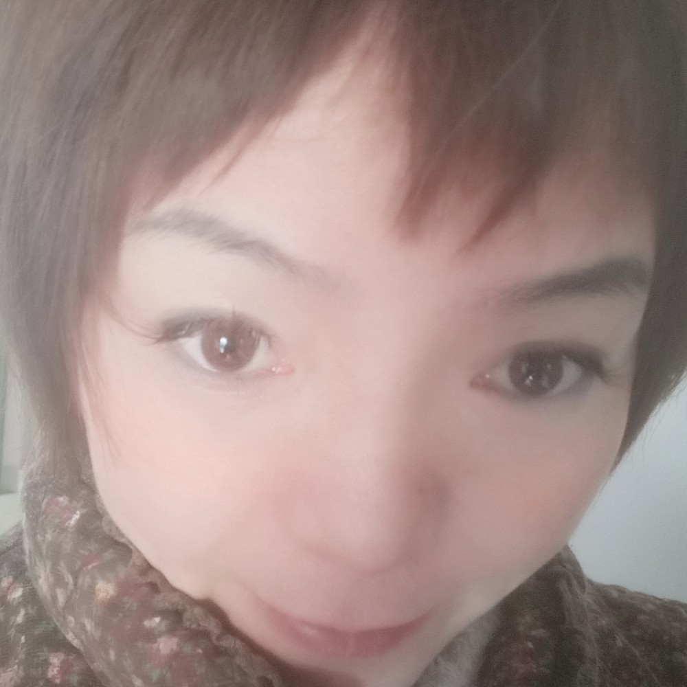 豆芽回首昏睡的照片