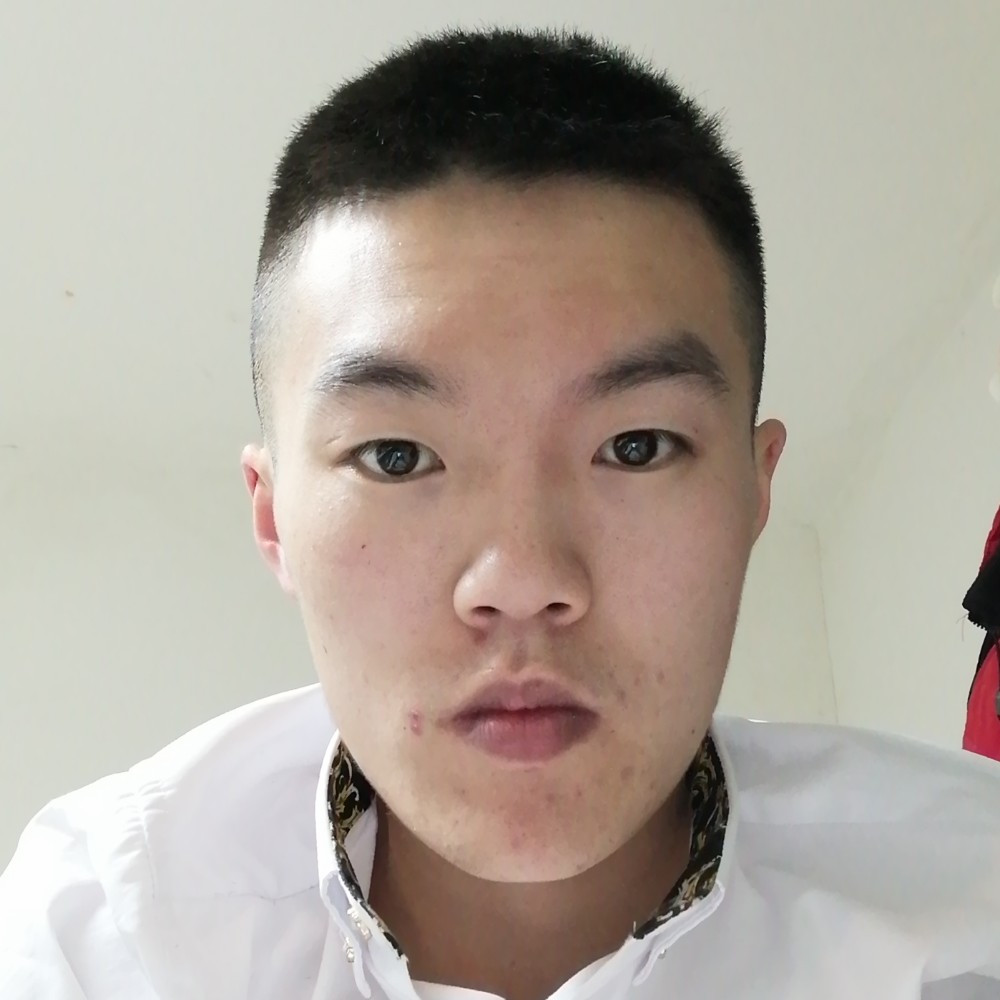 半夏俊秀的照片