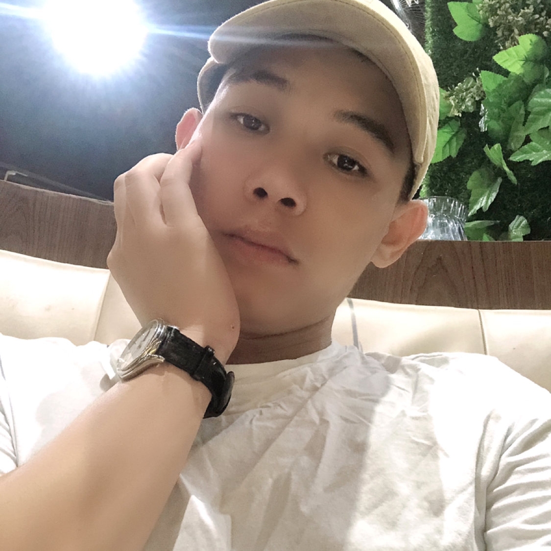 世界与坚强的照片
