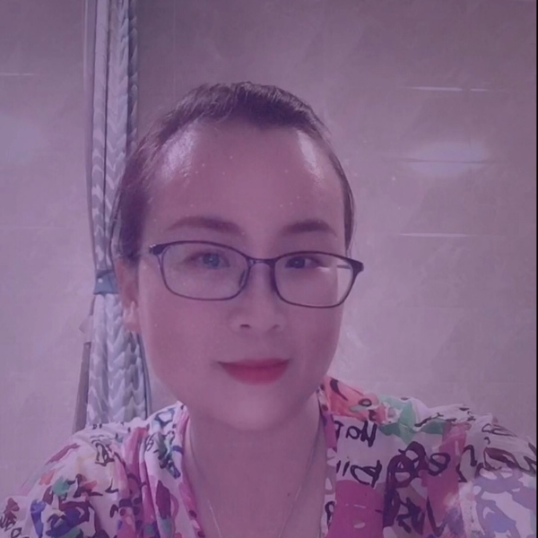 红娘黄老师的照片