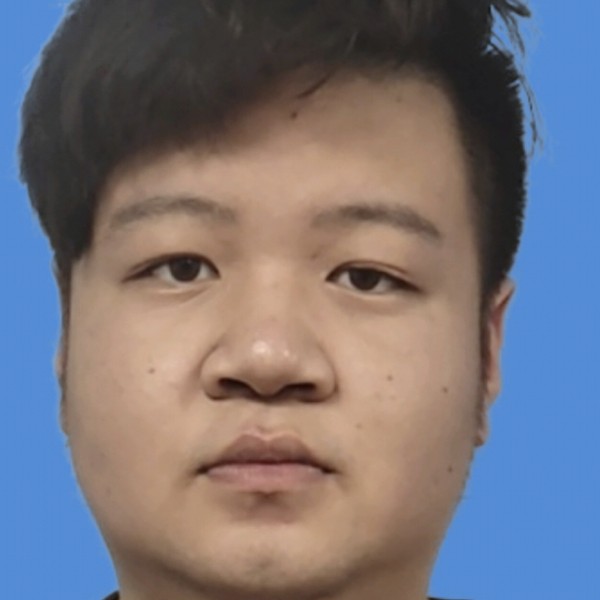 精明和唇彩的照片