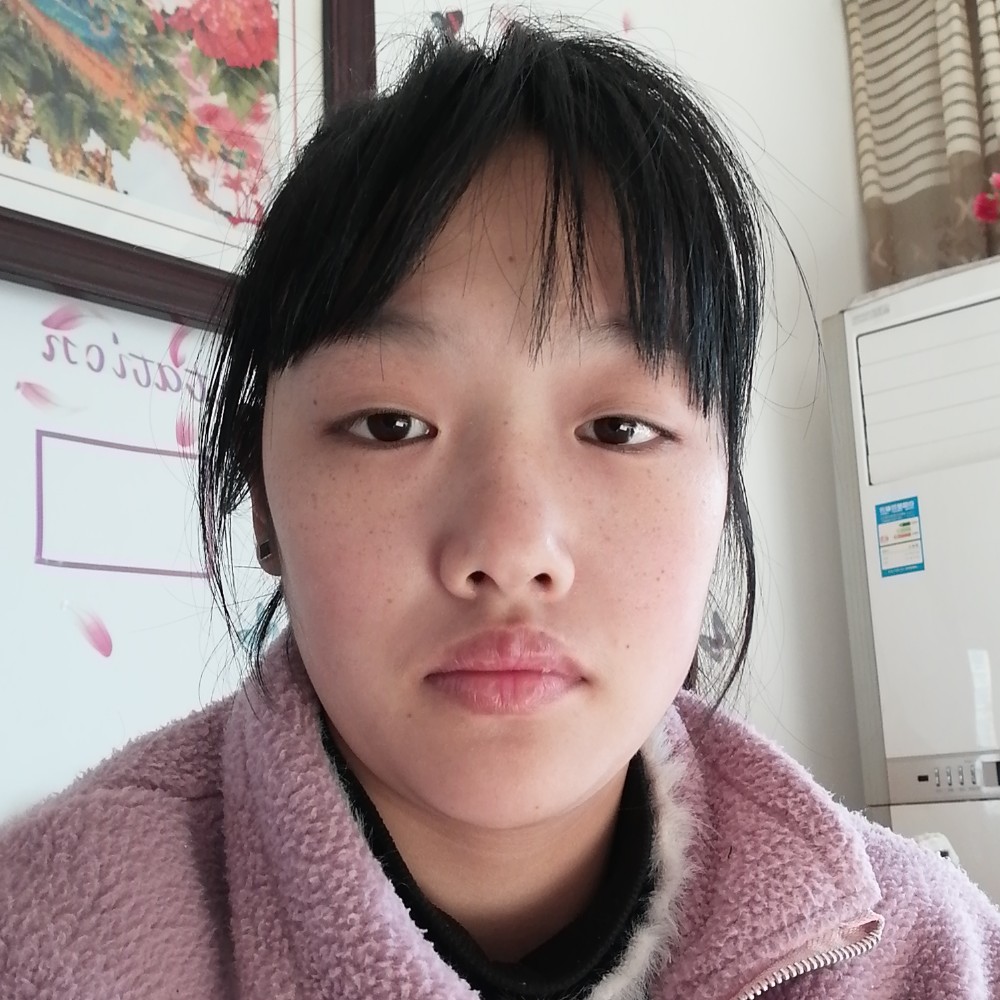 喜悦倾心小蝴蝶的照片