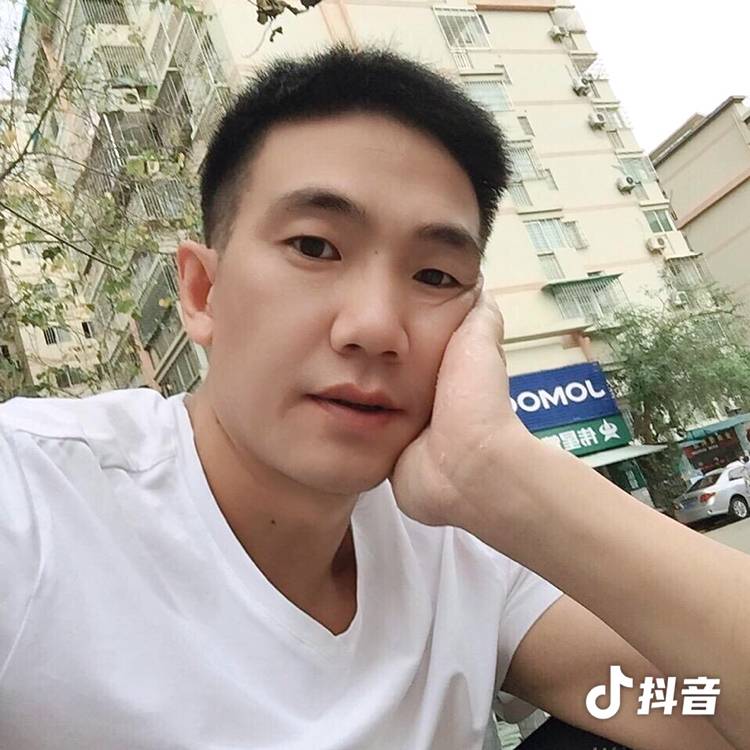 苗条寒的照片