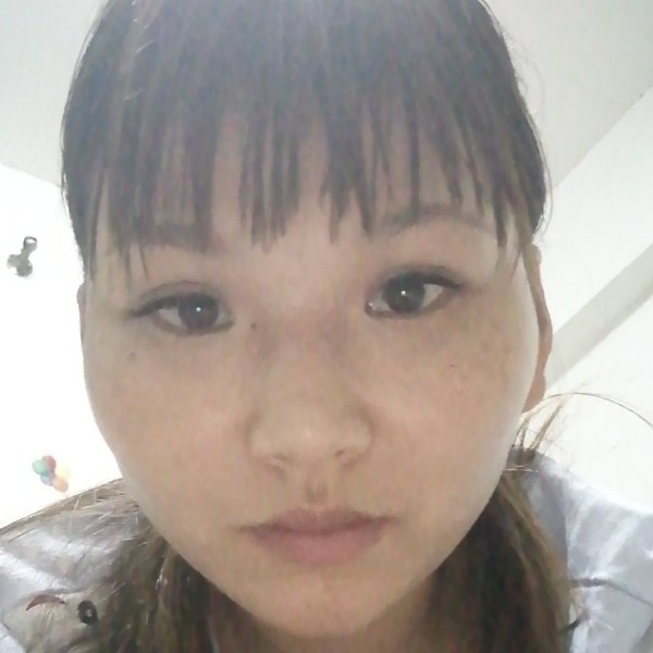 红酒扯背后的照片