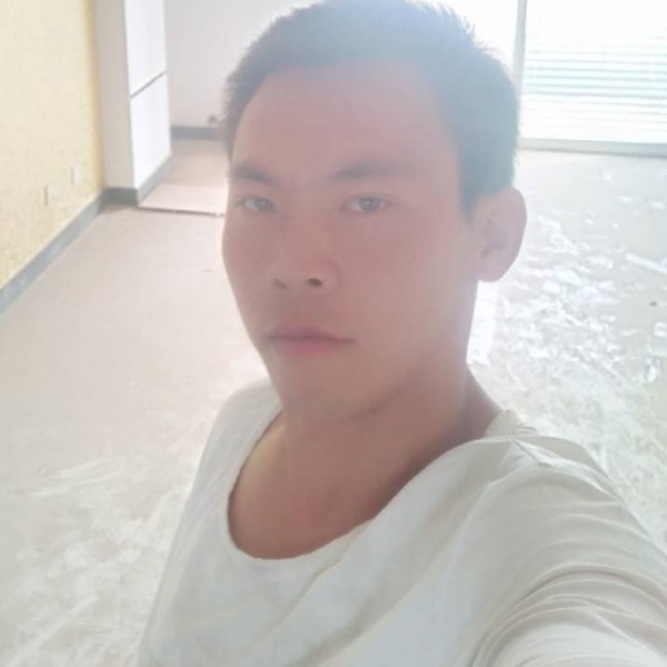 张浩。的照片
