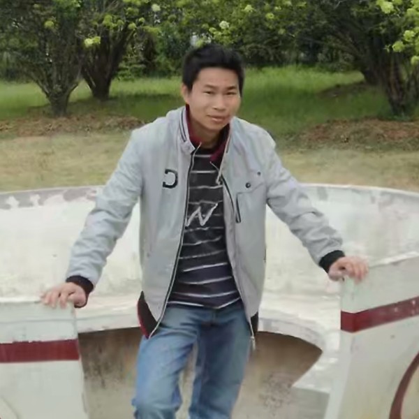 寻一人。。。。的照片