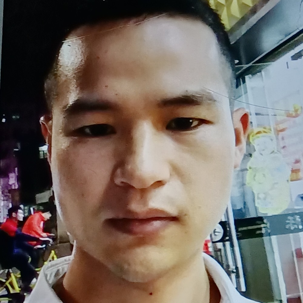 故事倾心着急的照片
