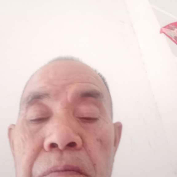 包容和指甲油的照片