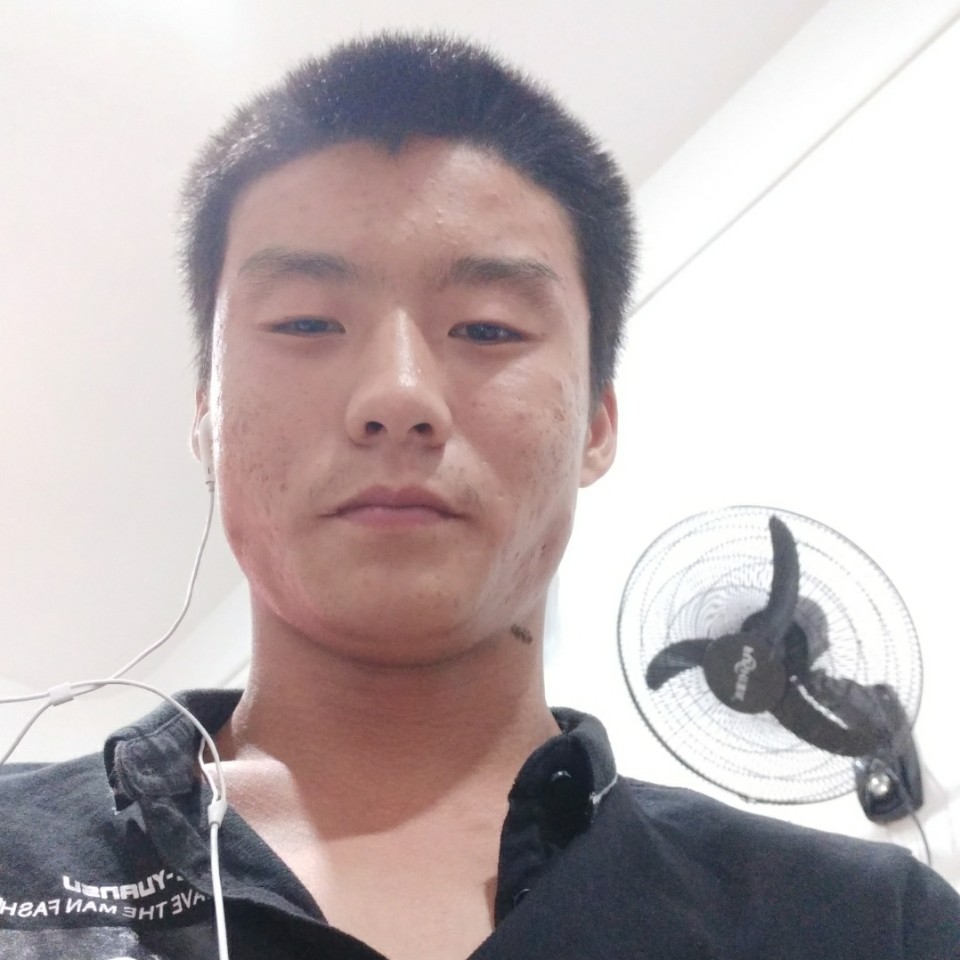 舒荷害羞的照片