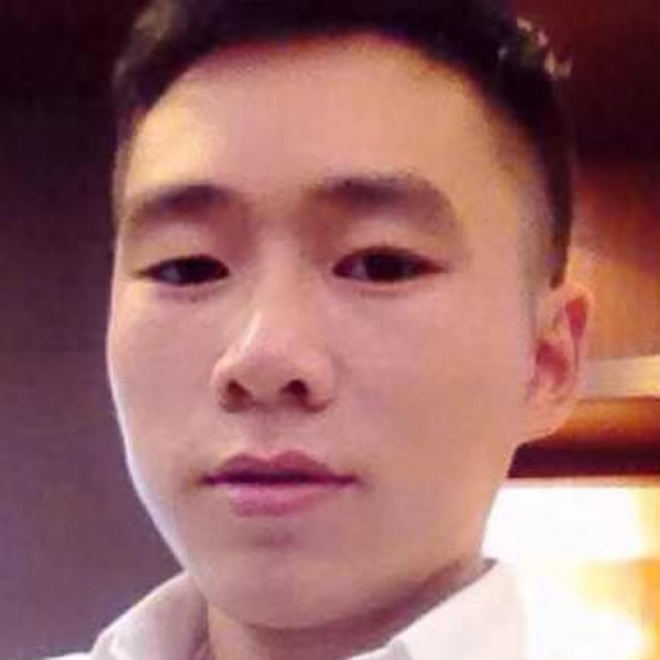 张丰麟的照片