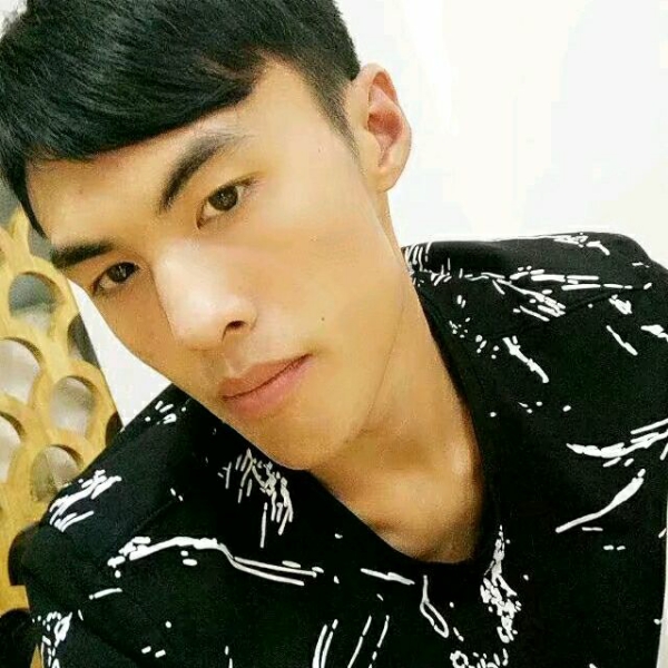 江小白很白的照片
