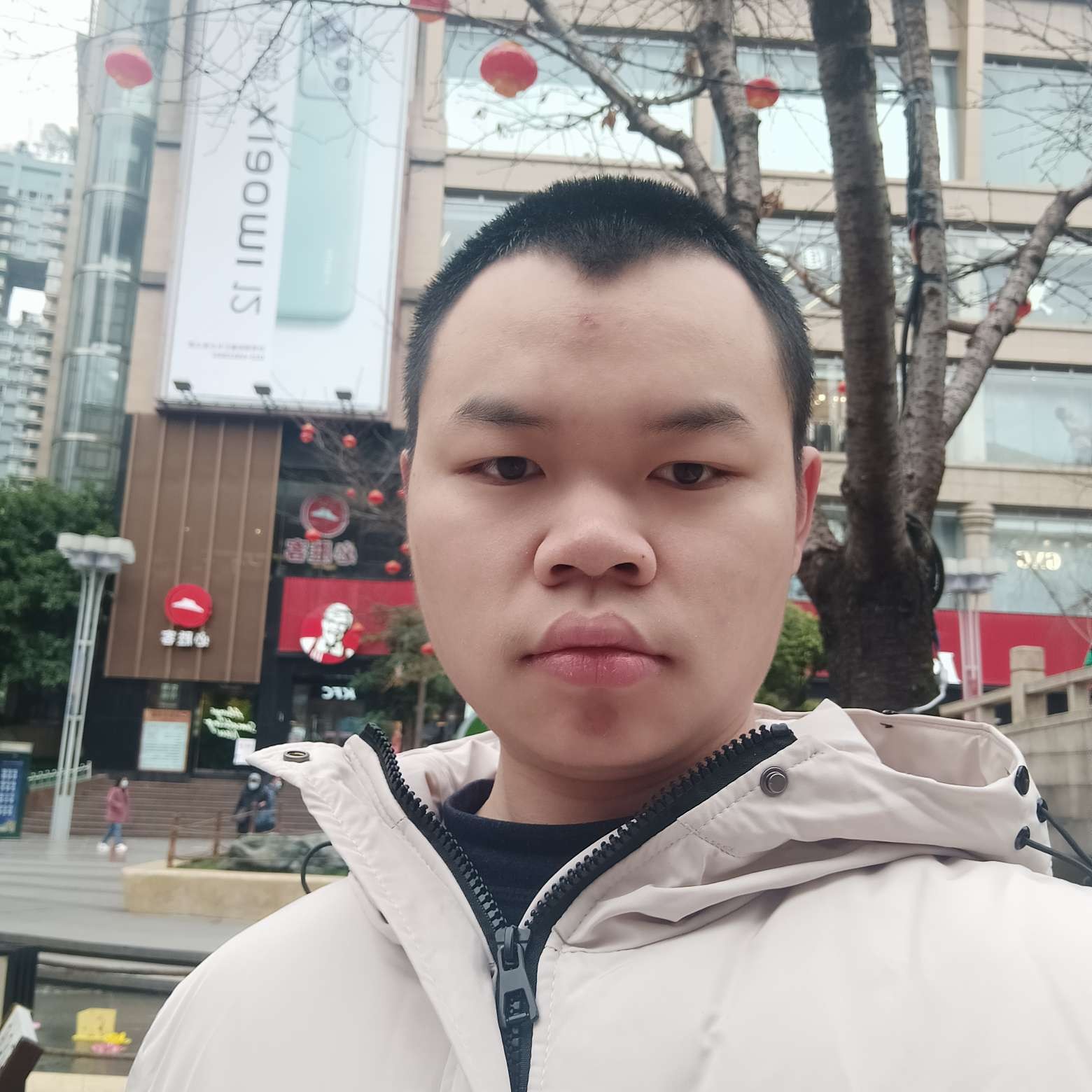刻苦向青栀的照片