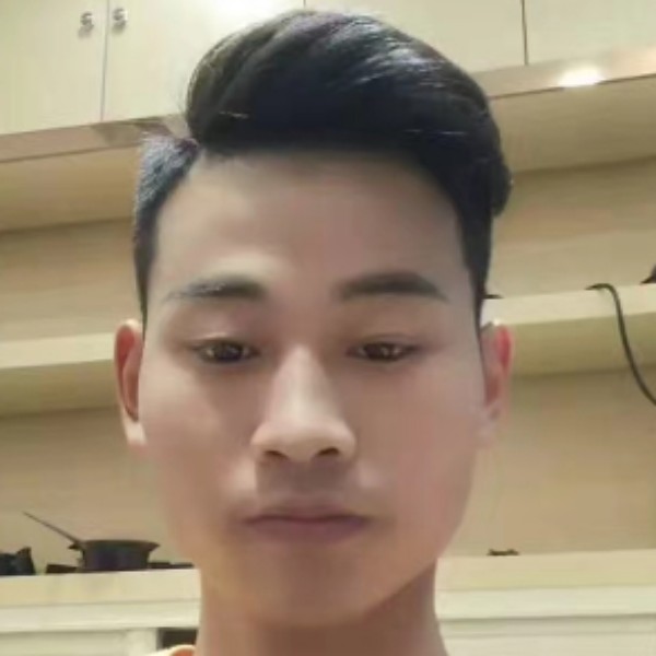 嚓茶拉长的照片