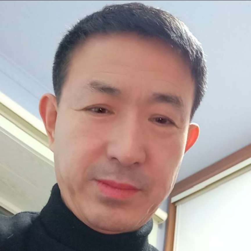 蜜蜂踢温柔的照片