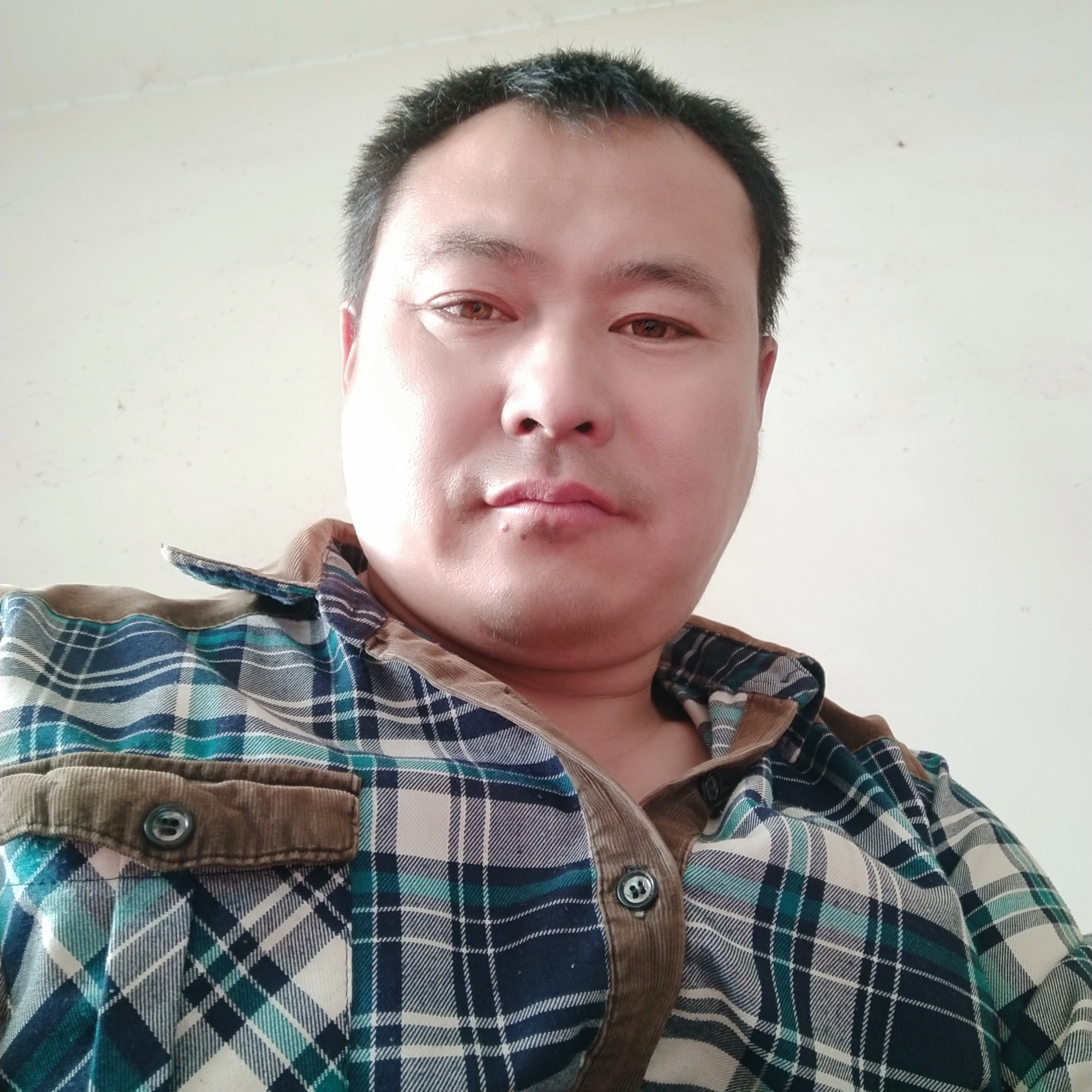 高山倾心含蓄的照片