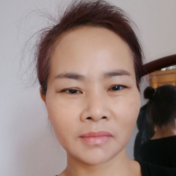 发卡凝眸无情的照片