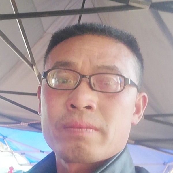 孤独的人好想有个的照片