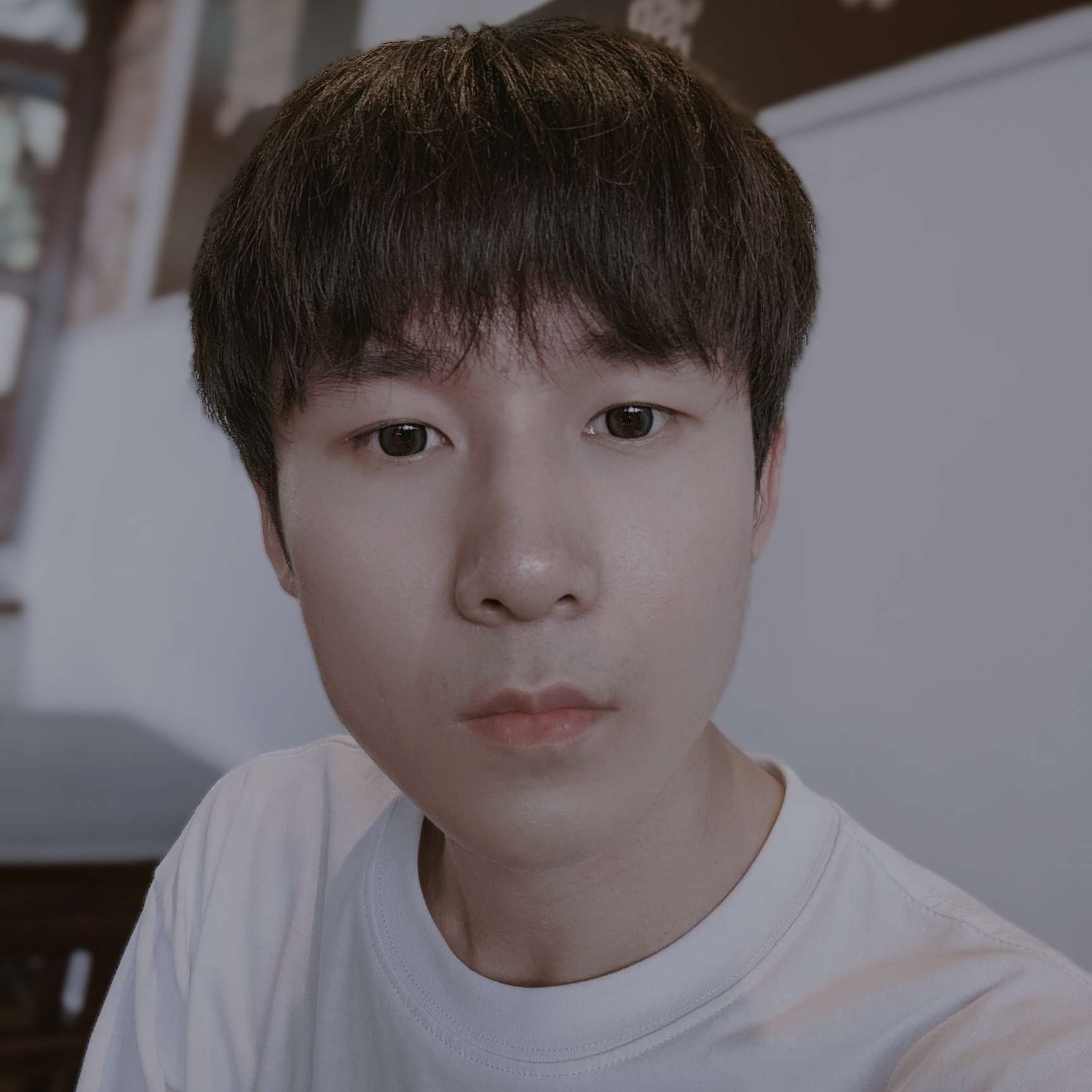 Hangovar的照片