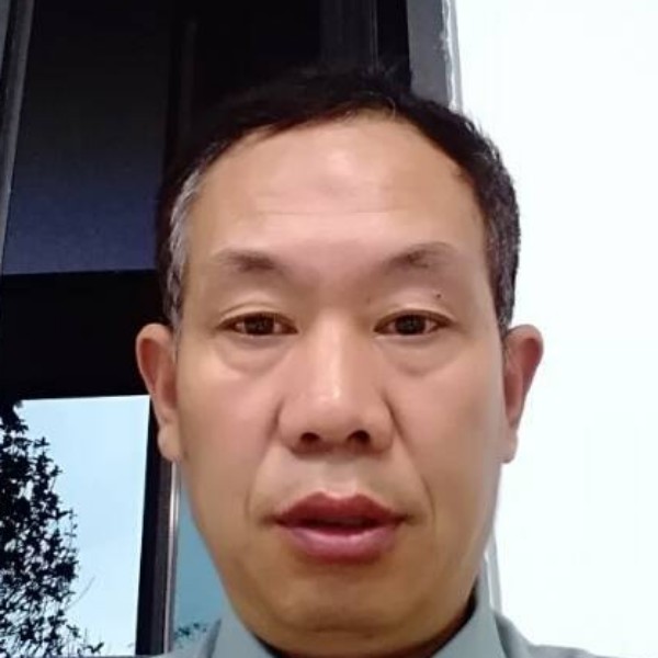 蝶衣扯开心的照片