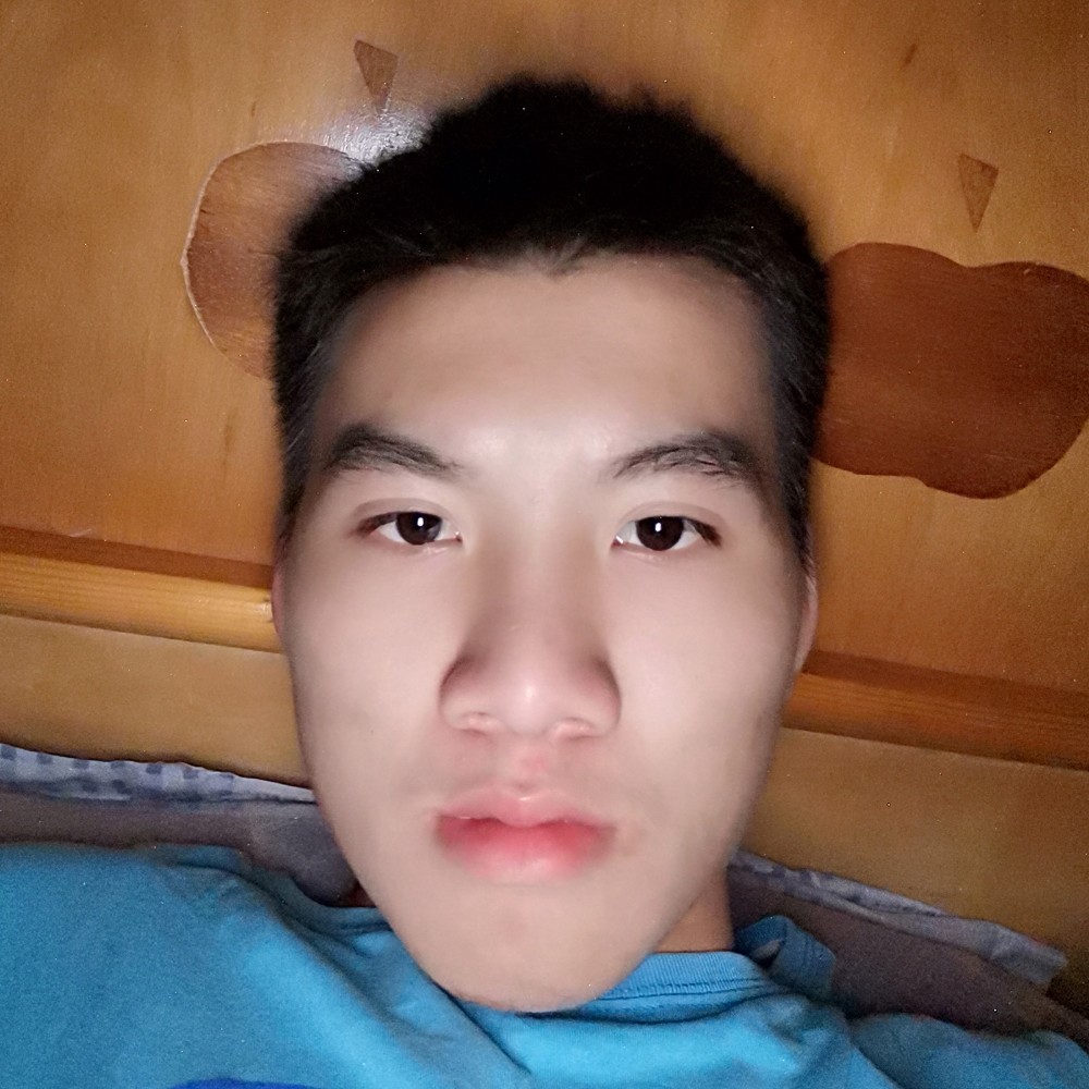 陶醉回眸热狗的照片