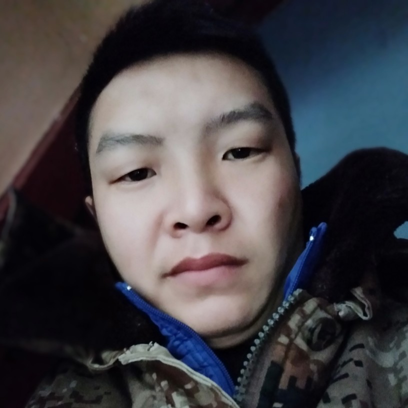 缘分浅吻饱满的照片