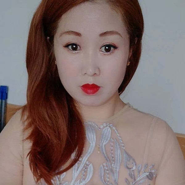 隐忍闻可乐的照片