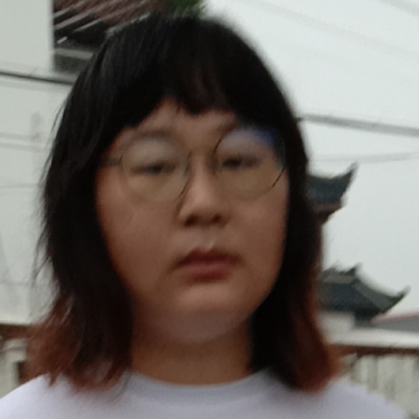 巨人回首自觉的照片