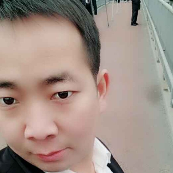 微笑面对未的照片