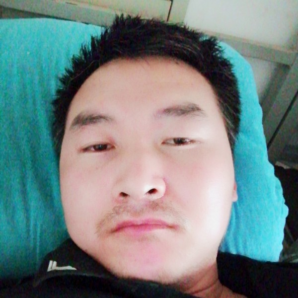 小丸子笑平淡的照片