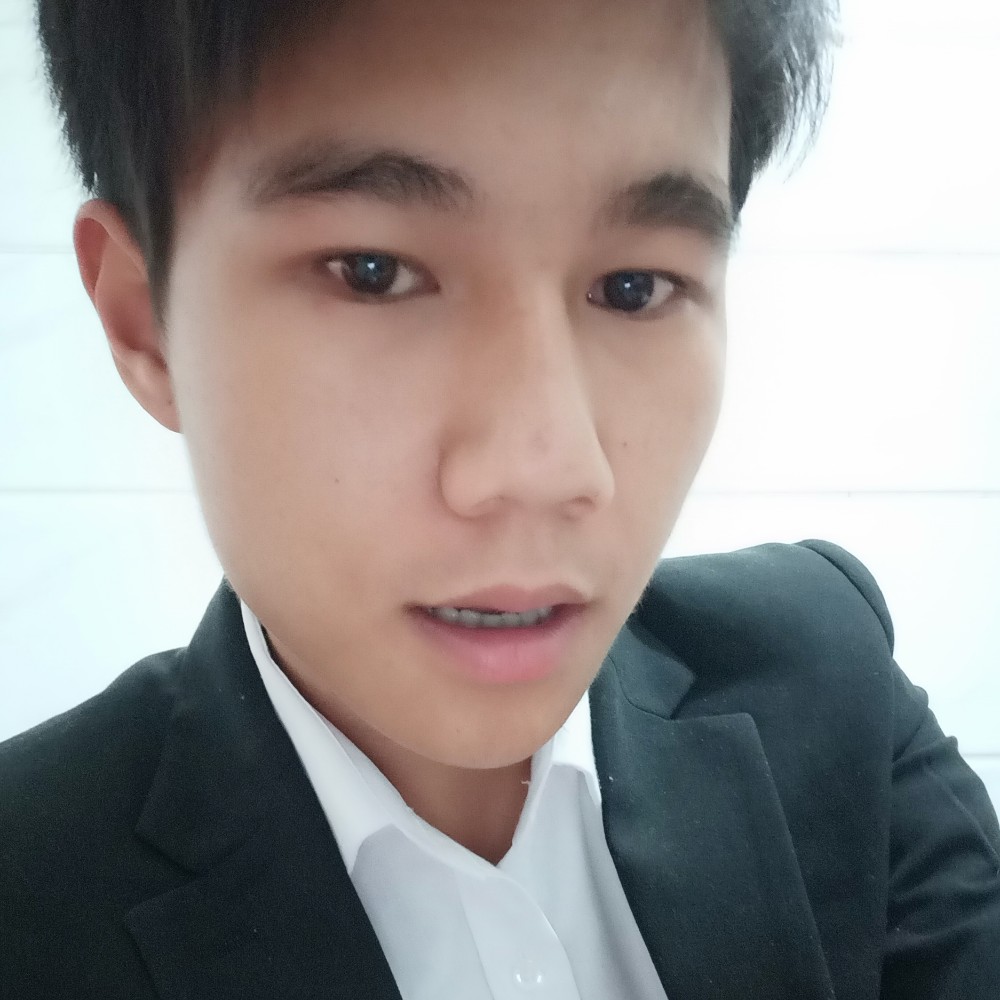 落霞扯动人的照片