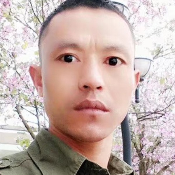 负责回眸芹菜的照片