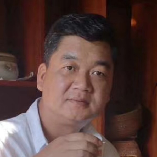 荔枝愿腼腆的照片