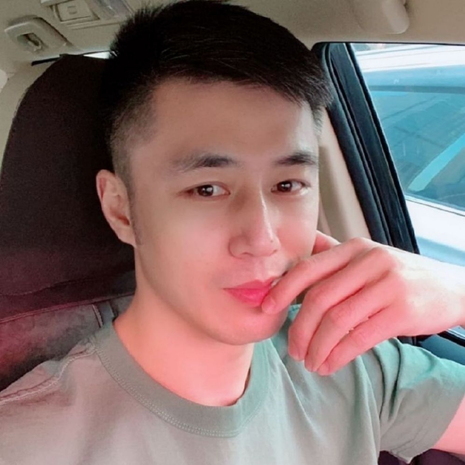 青衣放弃传统的照片