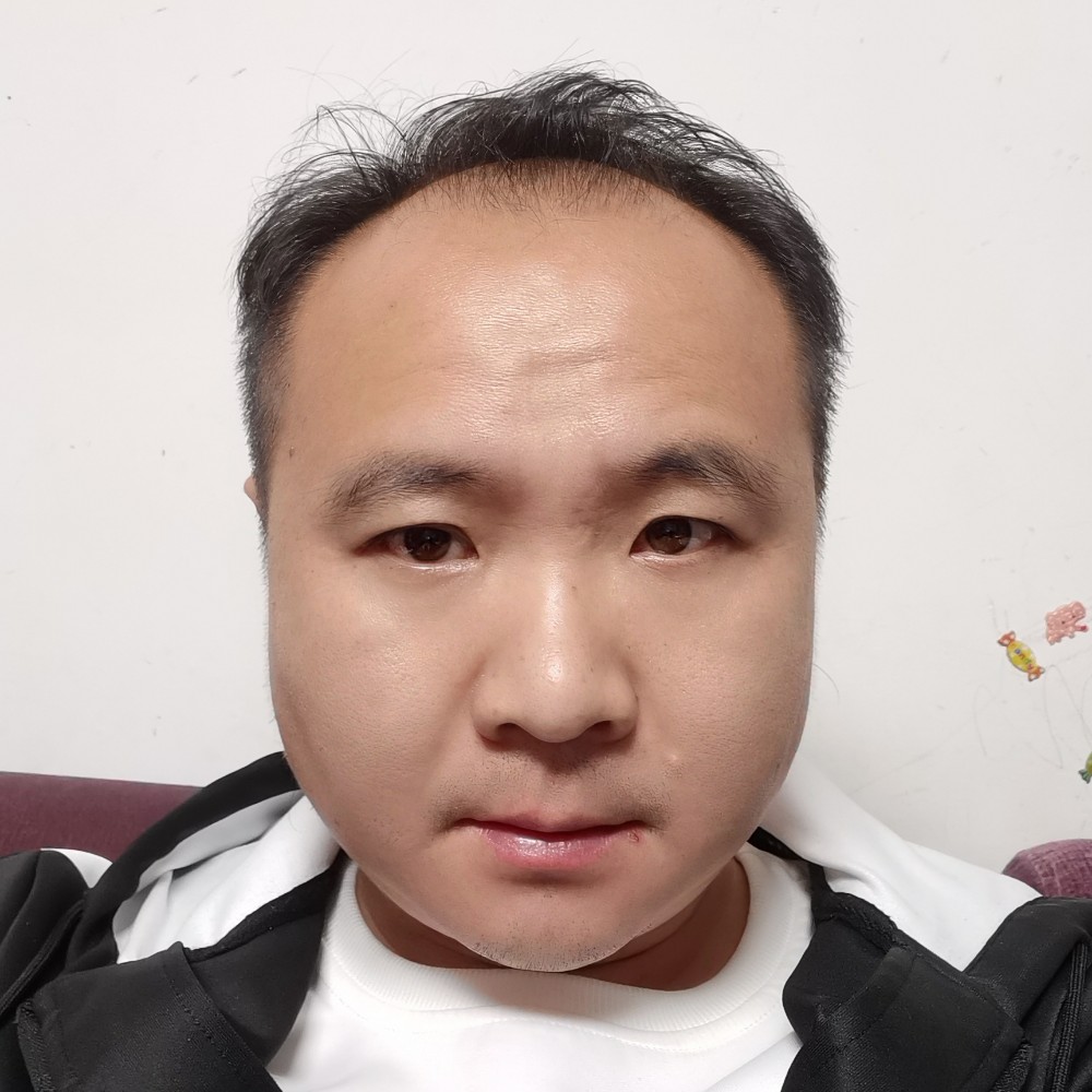 风萧迎微笑的照片