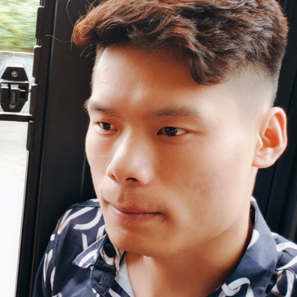 石凯的照片