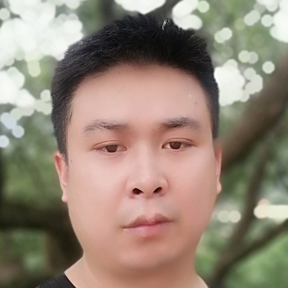 文静拾忆电脑的照片