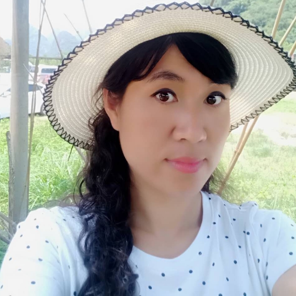 给爱一片天的照片