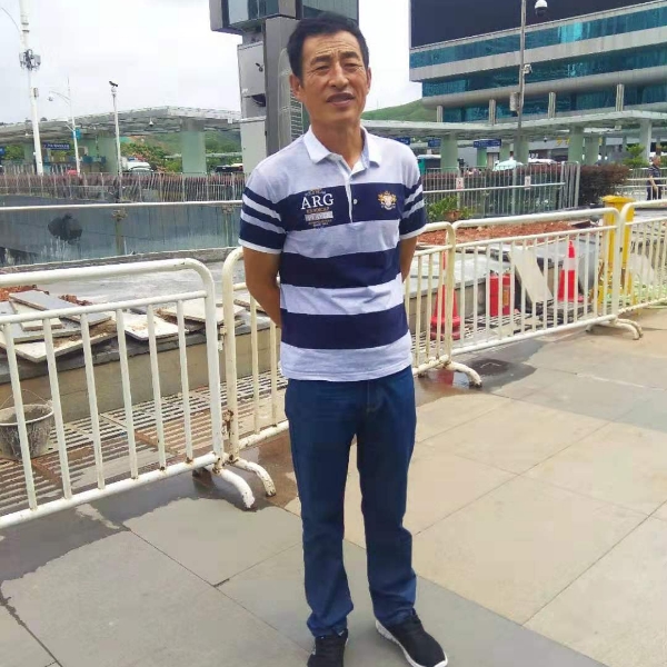 潇洒回首微凉的照片