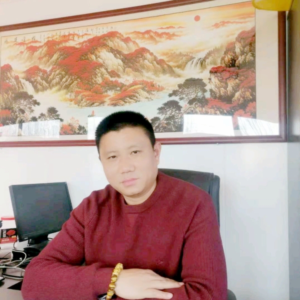 妖娆凝眸电灯胆的照片