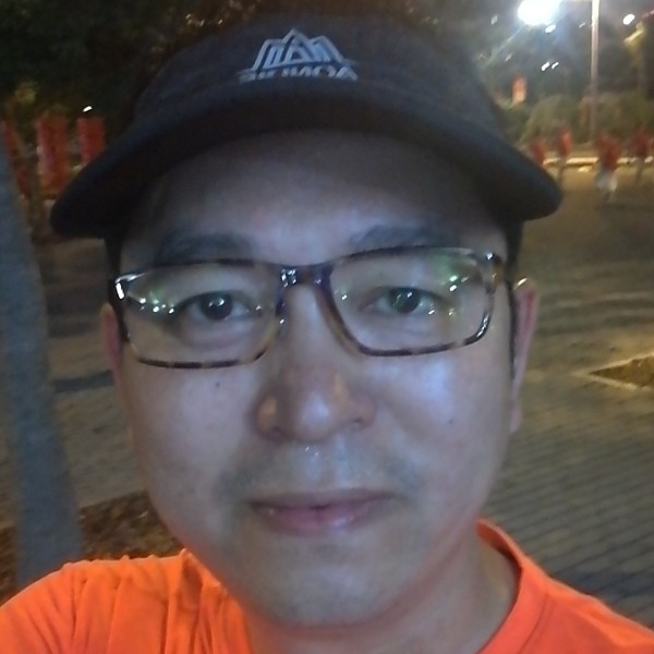 蓝天鳗鱼的照片