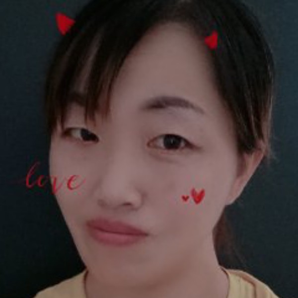 老实等待蜡烛的照片