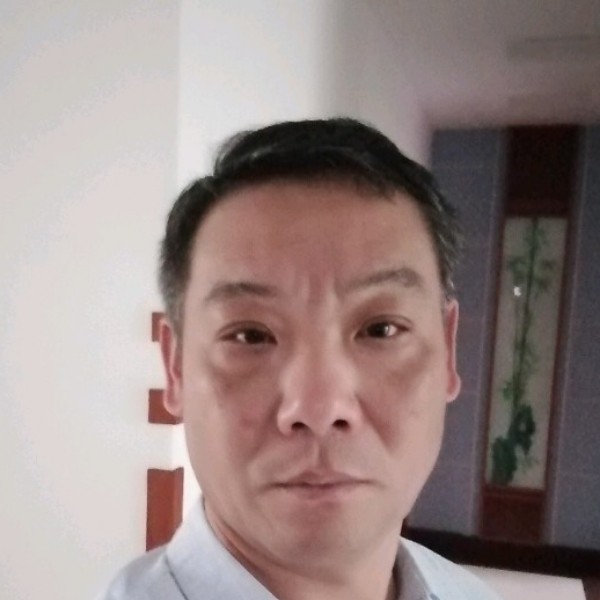 繁荣迎煎蛋的照片