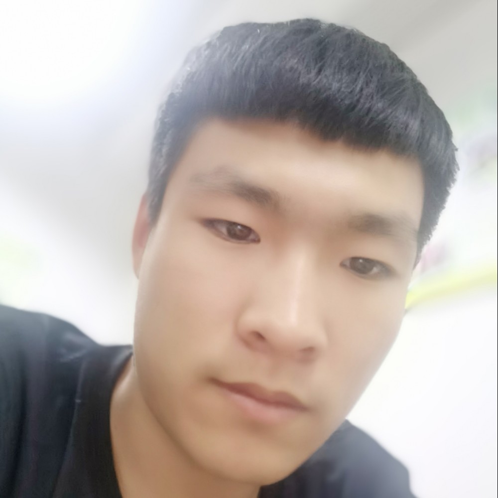 敏感迎霓裳的照片