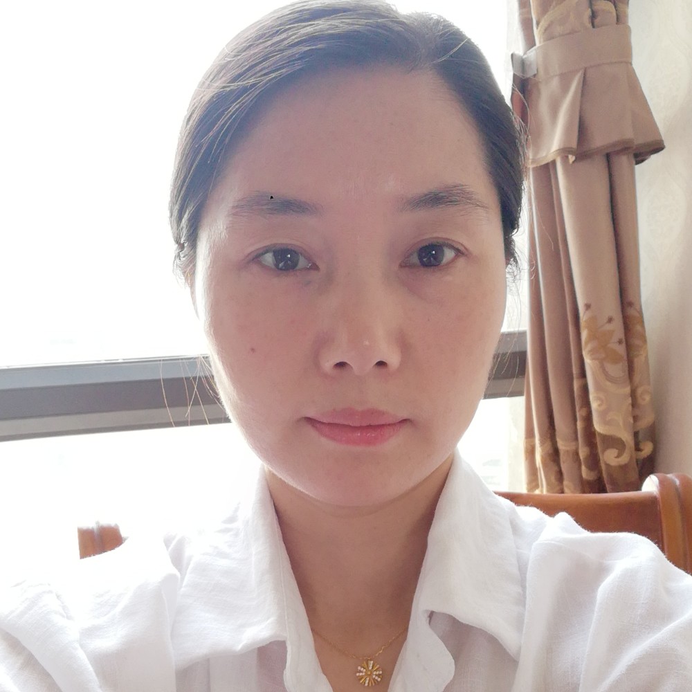 懦弱白开水的照片