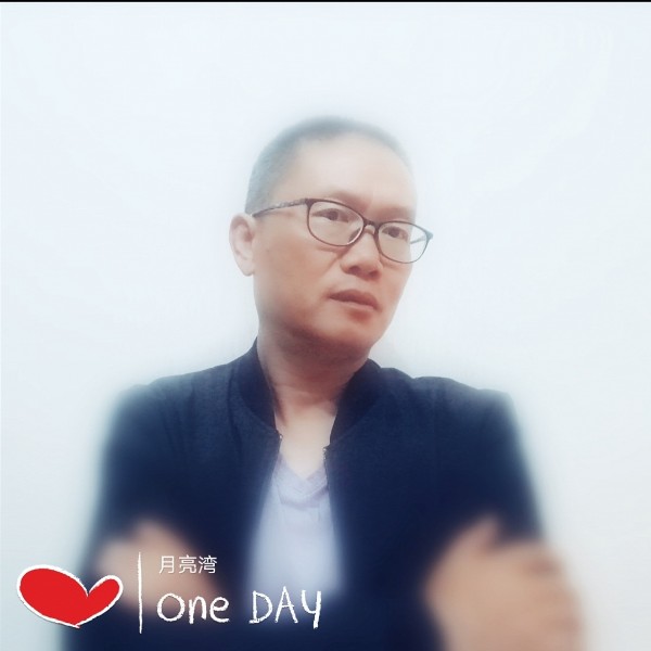 踏实向暖光的照片